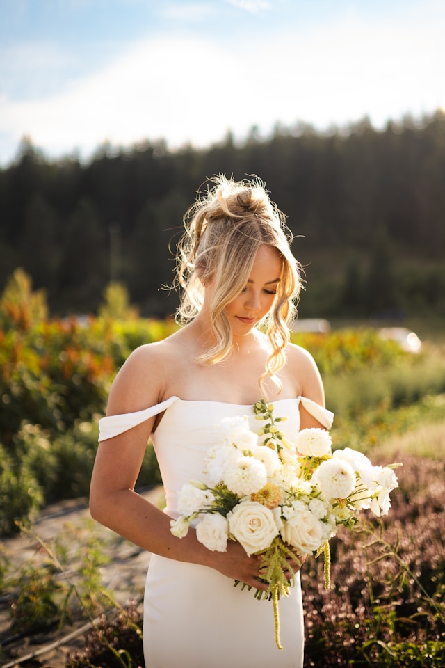 Wedding Bouquet Trends for 2026: What Brides Are Carrying This Year
