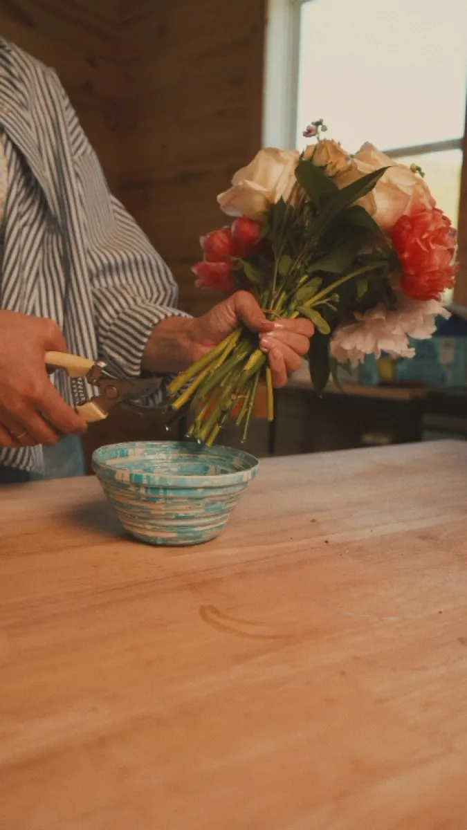 Step 02: Rehydrate with flower food